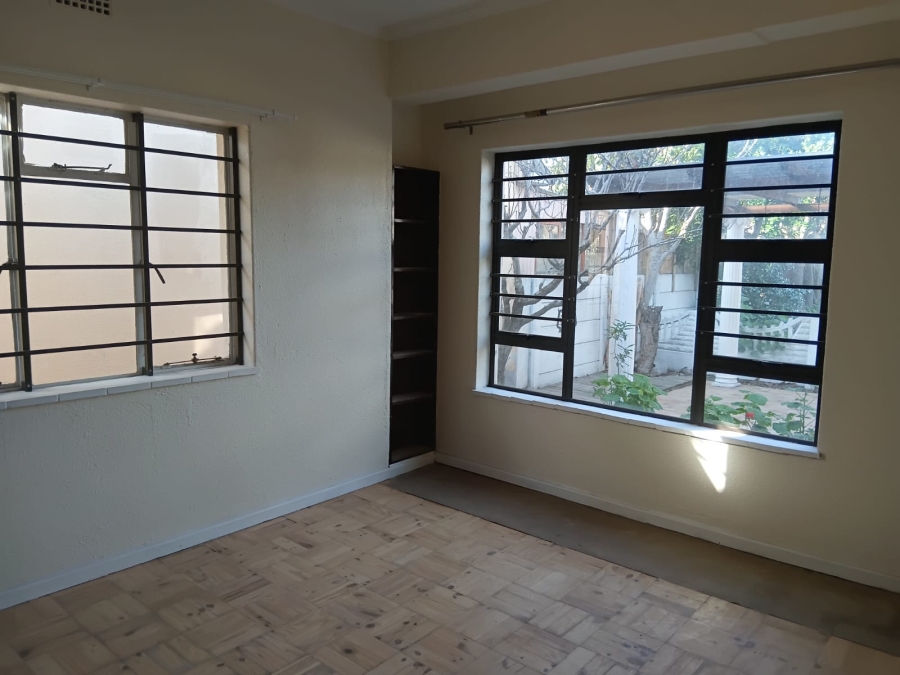 To Let 3 Bedroom Property for Rent in Heathfield Western Cape